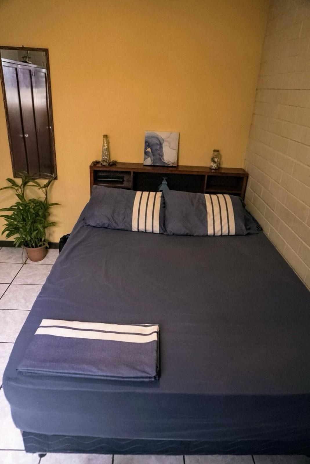 Pool House Hostel Santa Ana Zewnętrze zdjęcie